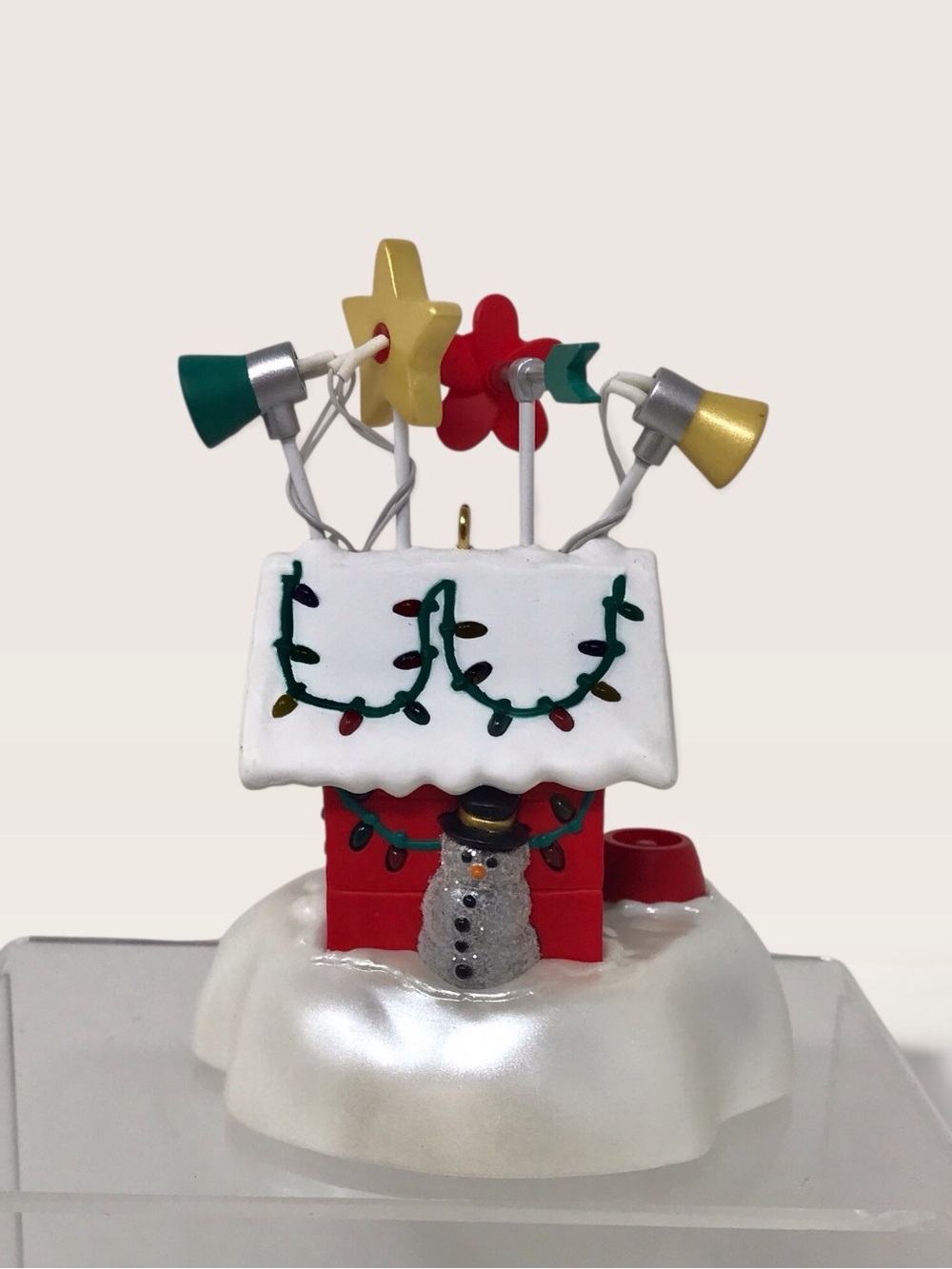 Peanuts Snoopy Christmas Ornament Light & SOUND World Famous Decorator 2003 - Picture 5 of 10